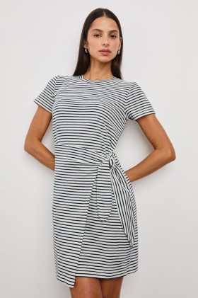 Vestido Edie feminino, cor marfim com micro listras azul-marinho | Vestidos e Macacões Rails