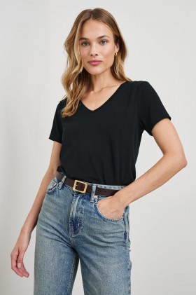  T-shirt noir classique à col en V pour femme | Rails Tops